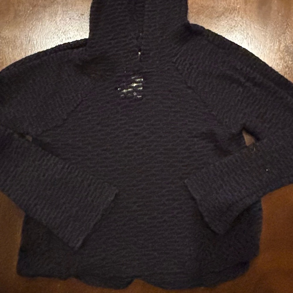 KYUT EUC GIRLS BLACK HOODIE TOP TOPS SHIRT SHIRTS SWEATER WINTER FALL SIZE L